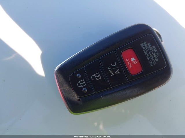 JTDKARFP1H3047241 Toyota Prius Prime Premium