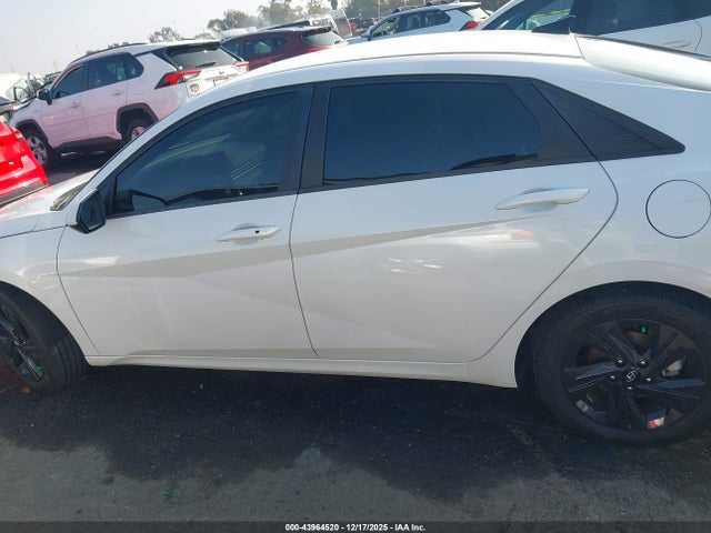 Hyundai ELANTRA SEL 2022 5NPLM4AG0NH083413 Image 14