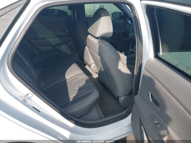Hyundai ELANTRA SEL 2022 5NPLM4AG0NH083413 Image 8