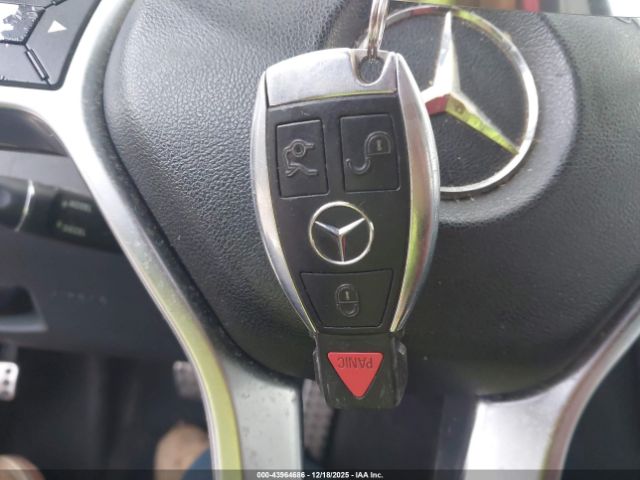 2013 MERCEDES-BENZ C 250 WDDGF4HB5DG128991 Photo 10