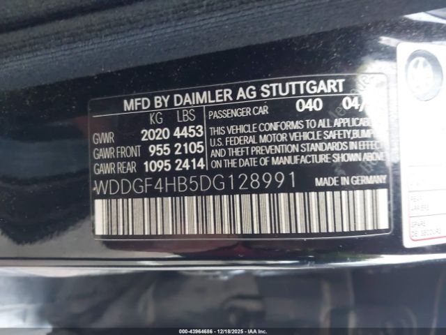 2013 MERCEDES-BENZ C 250 WDDGF4HB5DG128991 Photo 8