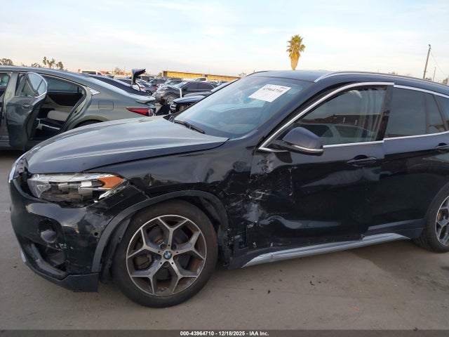 2016 BMW X1 WBXHT3Z31G4A47927 Photo 5