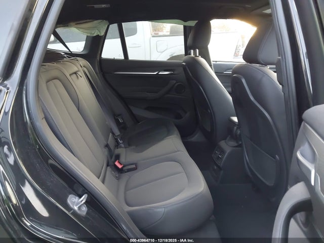 2016 BMW X1 WBXHT3Z31G4A47927 Photo 7