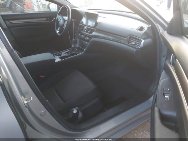 2019 HONDA ACCORD 1HGCV1F14KA045249 Photo 4