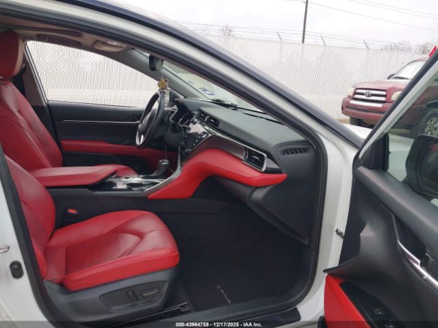 2019 TOYOTA CAMRY 4T1B61HK2KU296911 Photo 4
