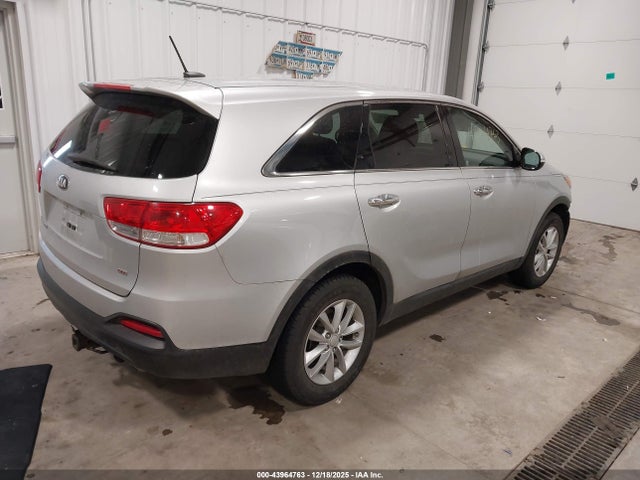 43964763 :رقم المزاد ، 5XYPG4A35GG004155 vin ، 2016 Kia Sorento 2.4l L مزاد بيع