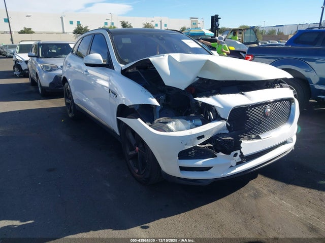 2018 JAGUAR F-PACE SADCJ2FX5JA254698 Photo 0