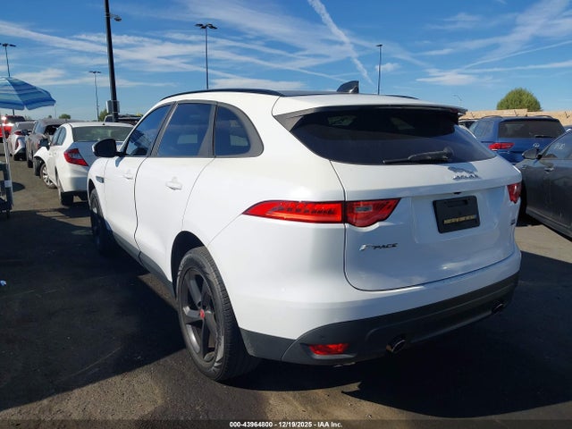 Jaguar F-pace 25t Premium 2018 SADCJ2FX5JA254698 Image 14