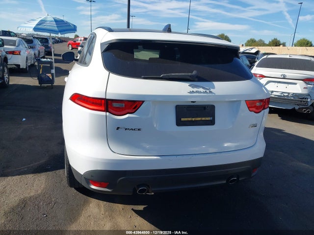 Jaguar F-pace 25t Premium 2018 SADCJ2FX5JA254698 Image 16