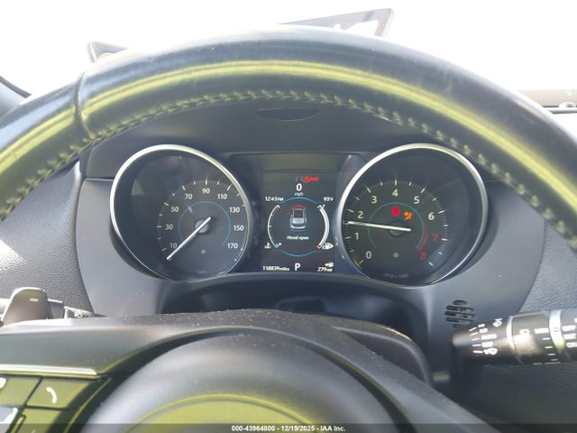 2018 JAGUAR F-PACE SADCJ2FX5JA254698 Photo 6