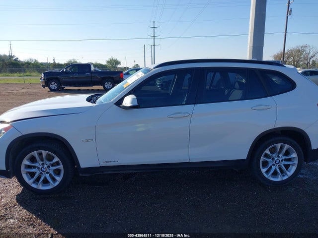 Продаж на аукціоні авто 2015 Bmw X1 Xdrive28i, vin: WBAVL1C52FVY25749, номер лоту: 43964811