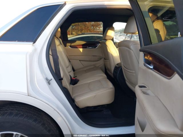 2017 CADILLAC XT5 1GYKNDRSXHZ262504 Photo 7