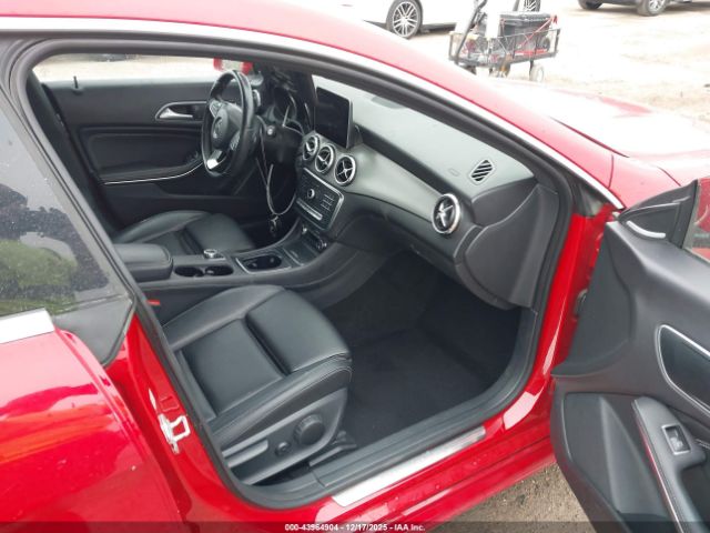 2017 MERCEDES-BENZ CLA 250 WDDSJ4EB5HN399533 Photo 4