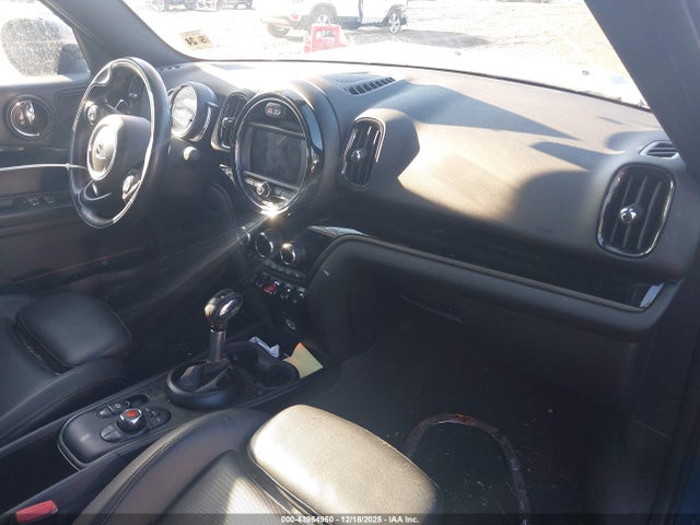 2019 MINI COUNTRYMAN WMZYT5C54K3G92444 Photo 4