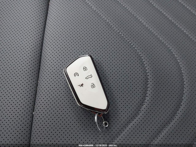 2025 VOLKSWAGEN TIGUAN 3VVGR7RM7SM026955 Photo 10