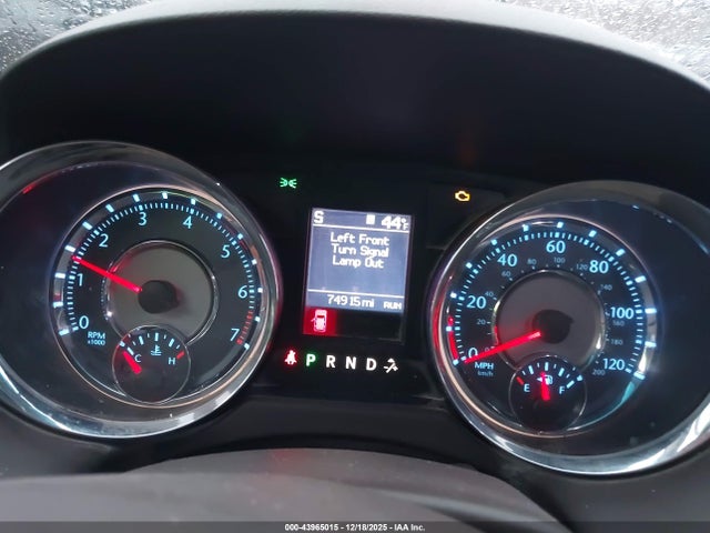 2011 CHRYSLER TOWN & COUNTRY 2A4RR5DG5BR771350 Photo 6