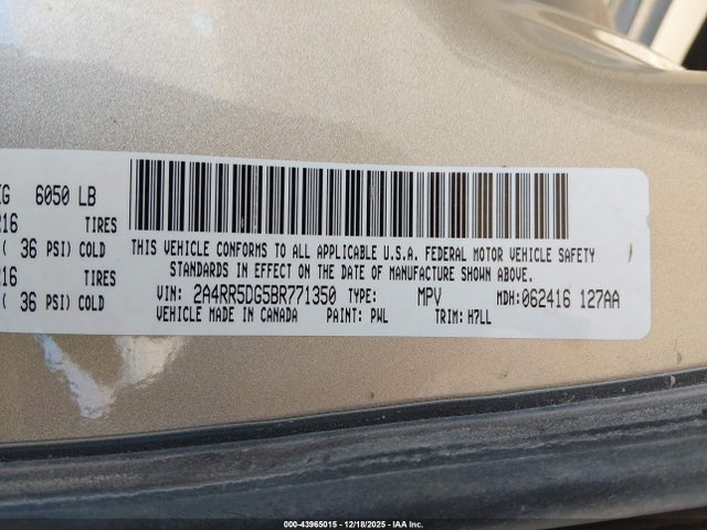 2011 CHRYSLER TOWN & COUNTRY 2A4RR5DG5BR771350 Photo 8
