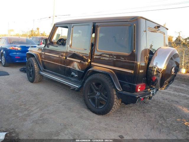 2015 MERCEDES-BENZ G 63 AMG WDCYC7DF2FX233163 Photo 2