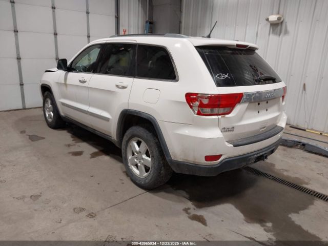 2011 JEEP GRAND CHEROKEE 1J4RR4GG9BC670262 Photo 2