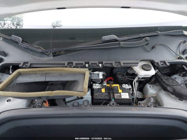 2020 TESLA MODEL Y 5YJYGDEEXLF024922 Photo 9