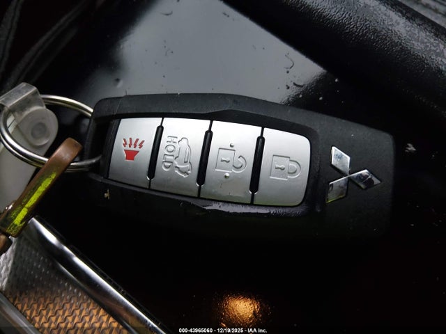 2022 MITSUBISHI OUTLANDER JA4J4VA89NZ085749 Photo 10