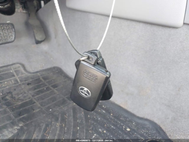 4T1BF1FK6EU870398 Toyota CAMRY XLE