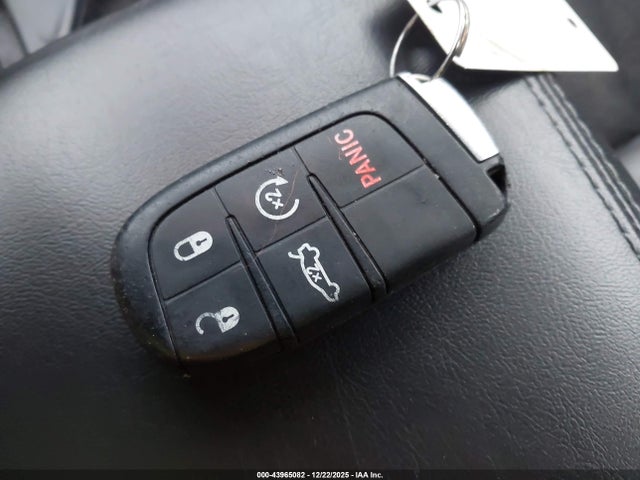 Продаж на аукціоні авто 2016 Chrysler 200 S, vin: 1C3CCCBB1GN113543, номер лоту: 43965082