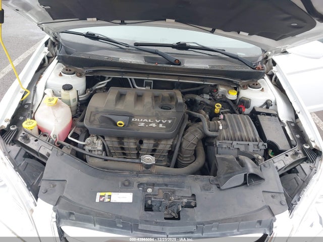 Chrysler 200 LX 2014 1C3CCBAB6EN146689 Image 10