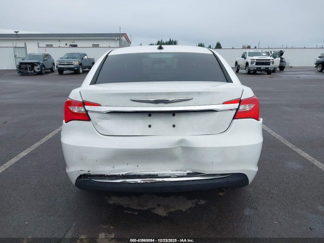 Chrysler 200 LX 2014 1C3CCBAB6EN146689 Image 6
