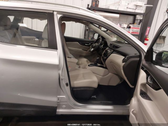 2019 NISSAN ROGUE SPORT JN1BJ1CR8KW317999 Photo 4