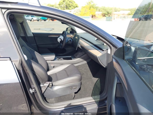 2024 TESLA MODEL Y 7SAYGDEF4RF086532 Photo 4
