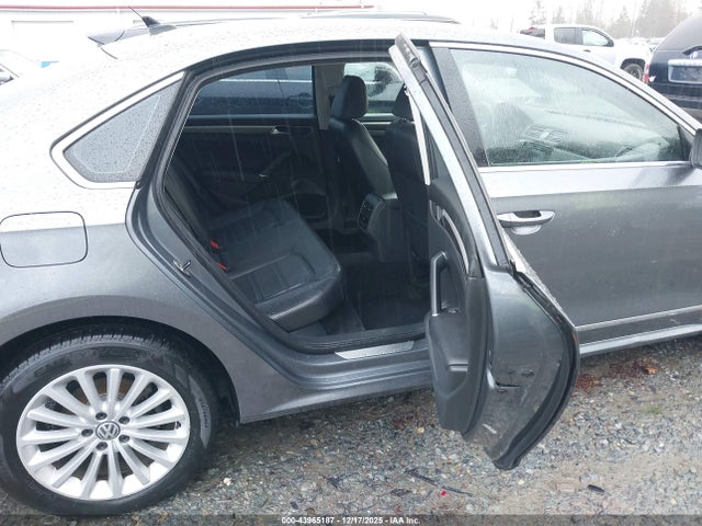 Продаж на аукціоні авто 2016 Volkswagen Passat 1.8t Se, vin: 1VWBS7A35GC059801, номер лоту: 43965187