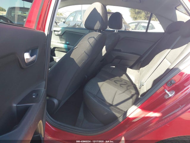 3KPA24AB0KE202093 KIA RIO S