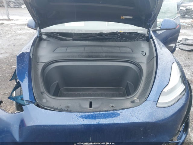 2023 TESLA MODEL Y 7SAYGDEE4PF684785 Photo 9