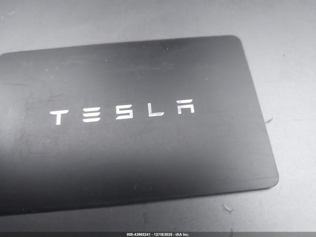 2023 TESLA MODEL Y 7SAYGDEE4PF684785 Photo 10