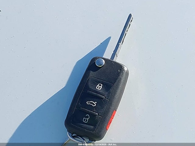 Volkswagen Beetle 2.5l 2014 3VW5P7AT4EM803477 Image 11
