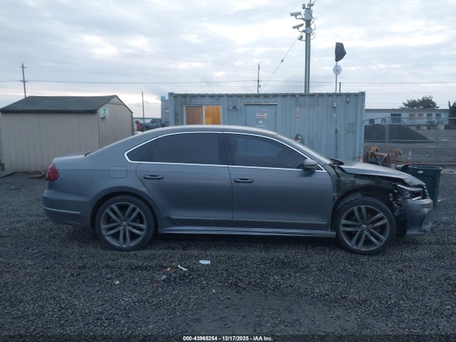 1VWDT7A32HC059200 Volkswagen Passat 1.8t R-line
