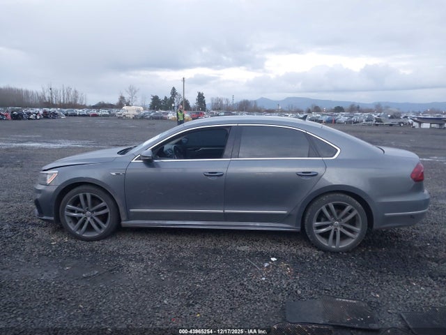 1VWDT7A32HC059200 Volkswagen Passat 1.8t R-line