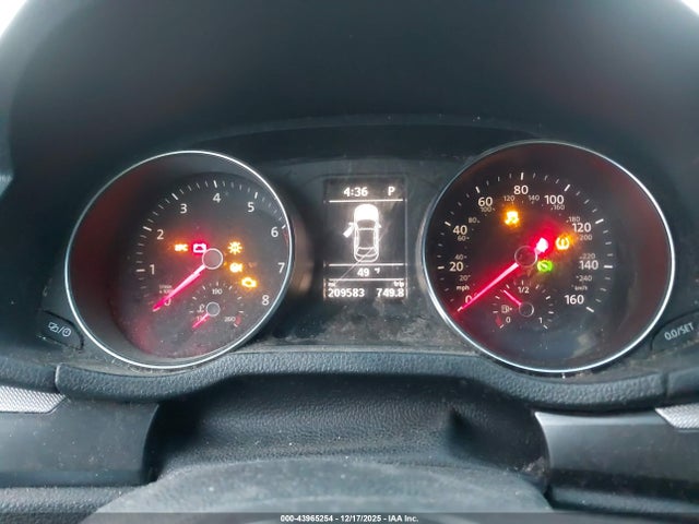 1VWDT7A32HC059200 Volkswagen Passat 1.8t R-line
