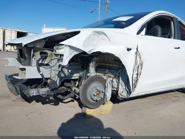 2023 TESLA MODEL Y 7SAYGDEE2PA123417 Photo 5