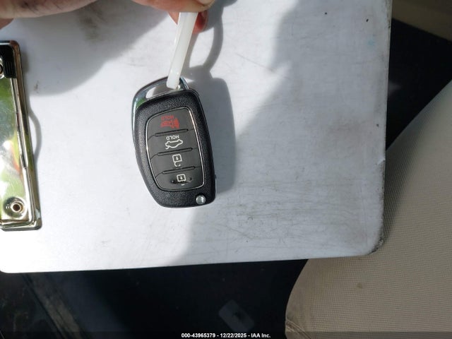 5NPE24AF5FH178251 Hyundai SONATA SE