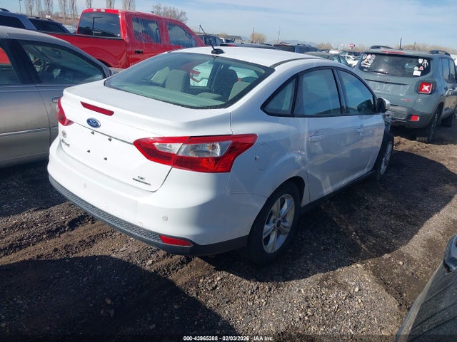 Ford FOCUS SE 2014 1FADP3F26EL414810 Image 4