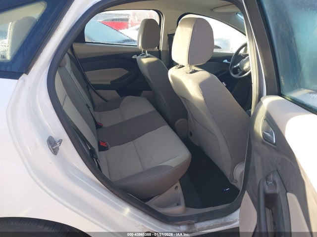 Ford FOCUS SE 2014 1FADP3F26EL414810 Image 8