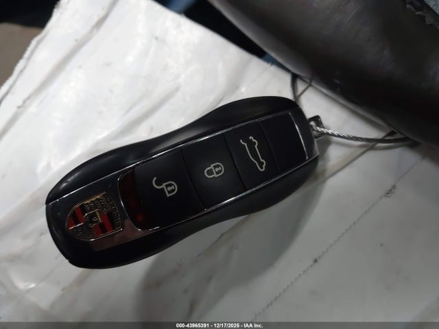 2015 PORSCHE MACAN WP1AB2A51FLB64609 Photo 10