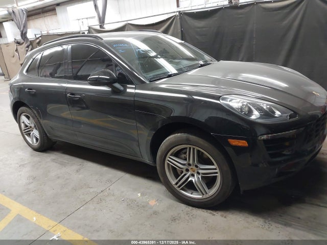 Porsche MACAN S 2015 WP1AB2A51FLB64609 Image 13