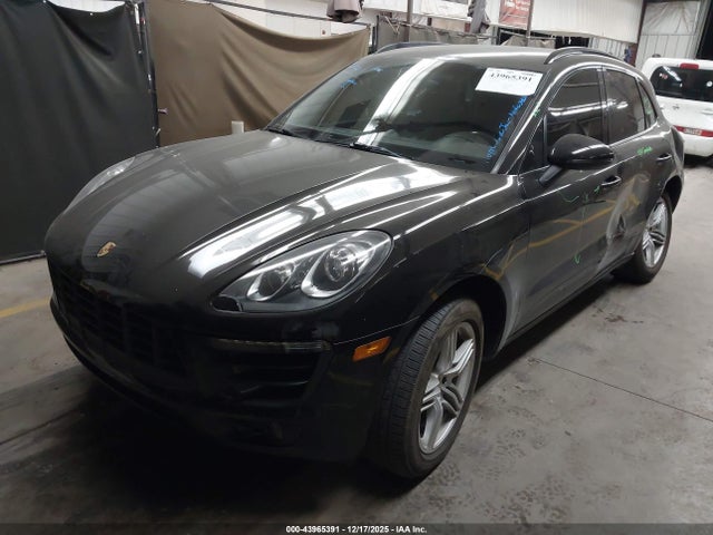 2015 PORSCHE MACAN WP1AB2A51FLB64609 Photo 1