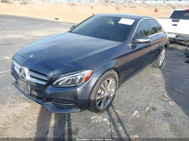 Mercedes-Benz C 300 4matic 2015 55SWF4KB3FU075136 Image 2
