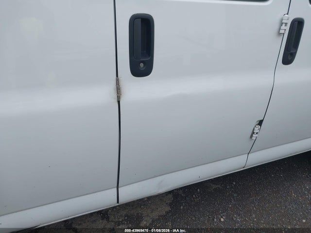 1GCWGAFP2L1258356 Chevrolet Express Cargo Rwd 2500 Regular Wheelbase Wt