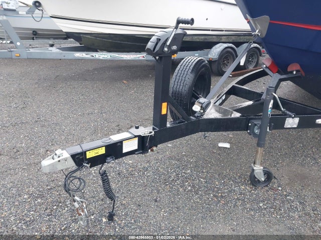 Chaparral Boat &amp; Trailer 2019 FGBZ0177K819 Image 15