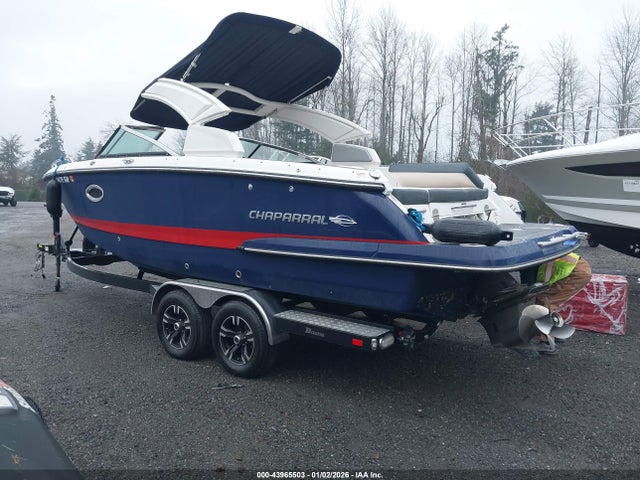 Chaparral Boat &amp; Trailer 2019 FGBZ0177K819 Image 3